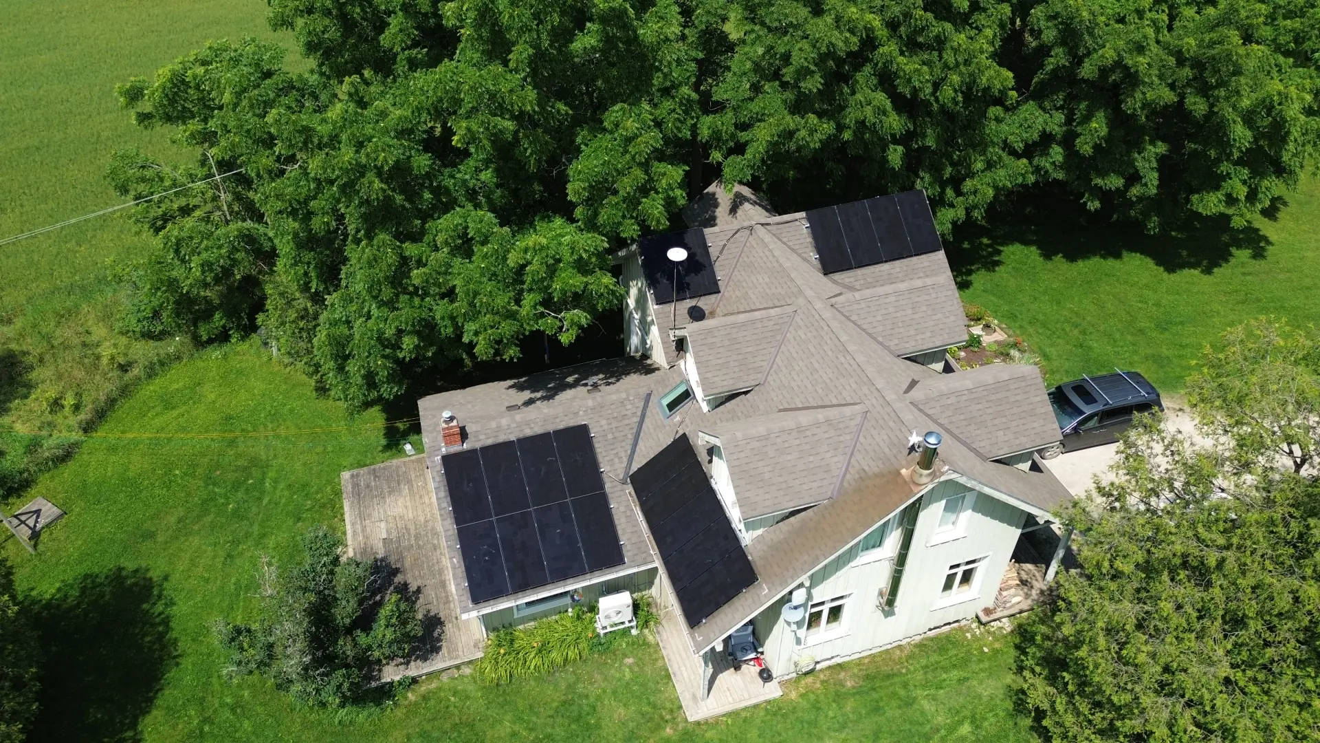 Solar panels with module-level microinverter technology